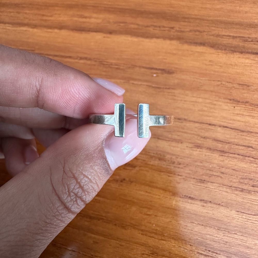 Tiffany T Ring in silver